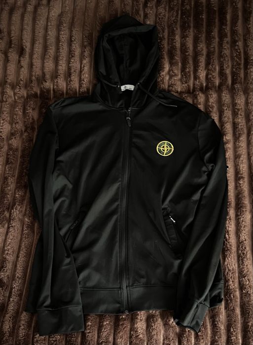 Продам чоловічій костюм stone island