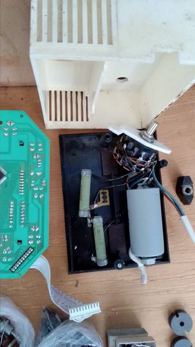 Платы, радиодетали на запчасти.