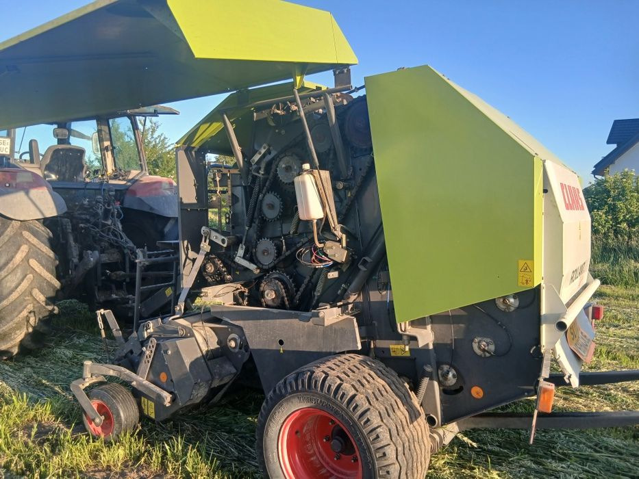 Prasa belujaca rolująca  Claas rollant 355