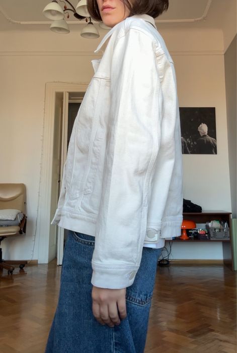 Біла джинсова куртка H&M