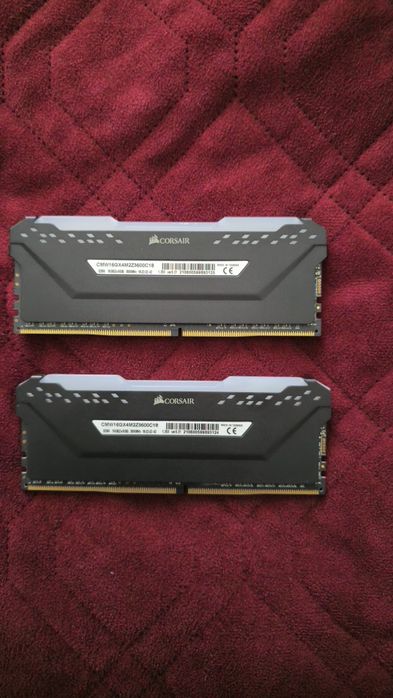 Kit Memória RAM Corsair Vengeance RGB PRO 16GB (2x8GB) DDR4 3600MHz CL18