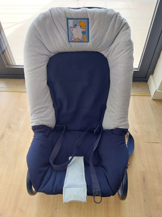 Espreguiçadeira da Prénatal. Faz cama e cadeira.