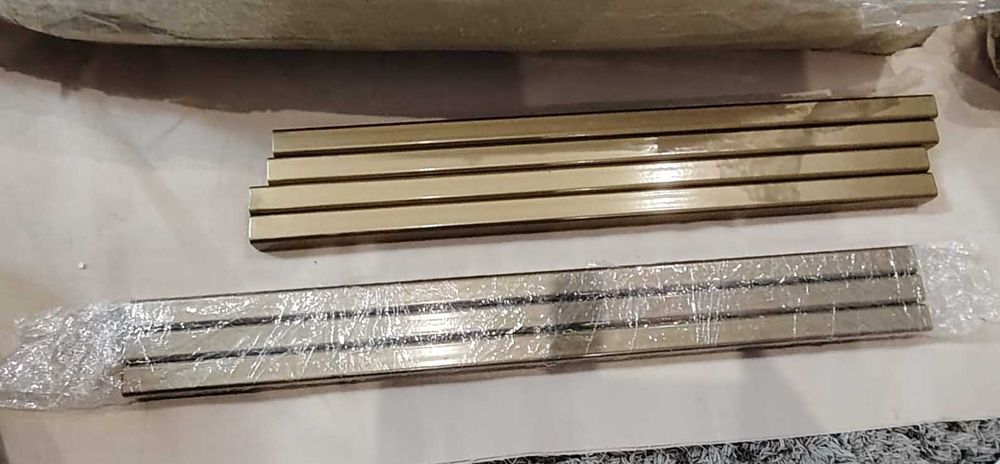 Stolik kawowy Hanah Home okrągły 60 x 60 x 43cm złoty
