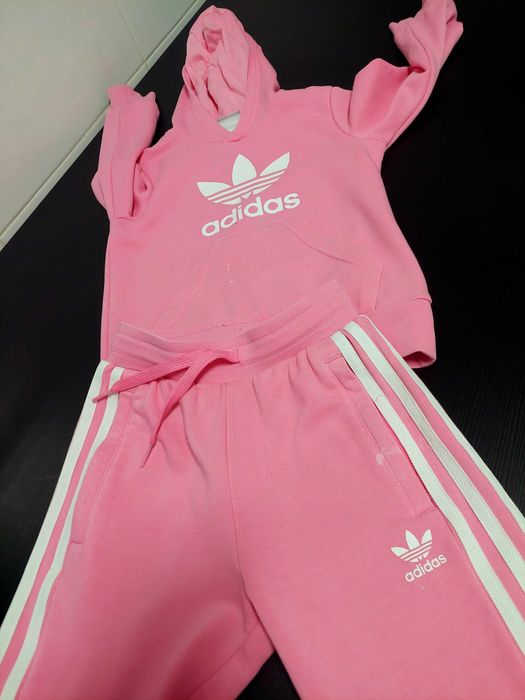 Fato treino menina adidas em rosa