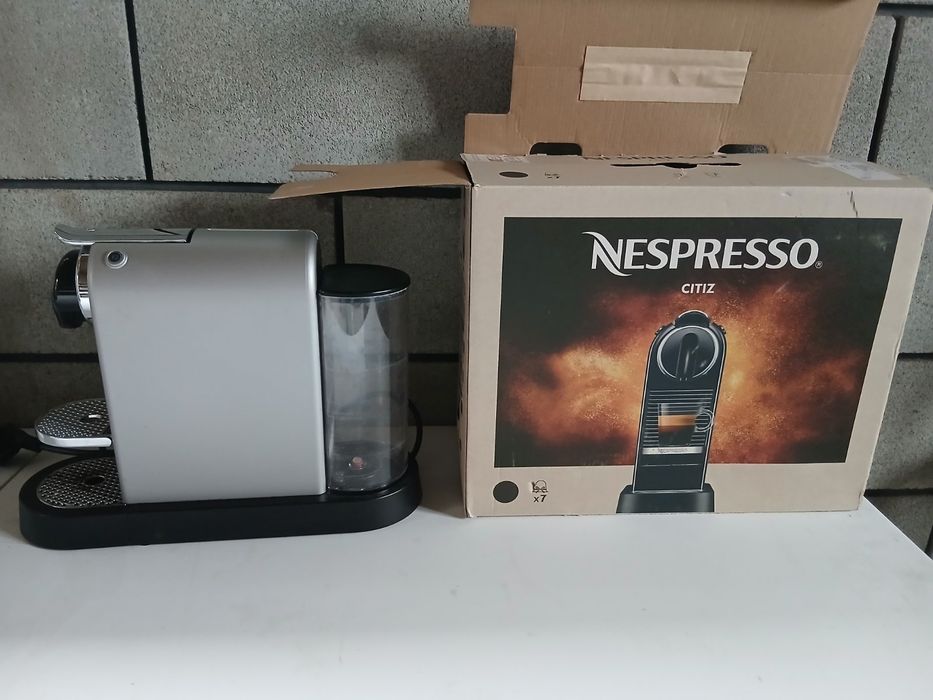 Кофеварка NESPRESSO капсульна