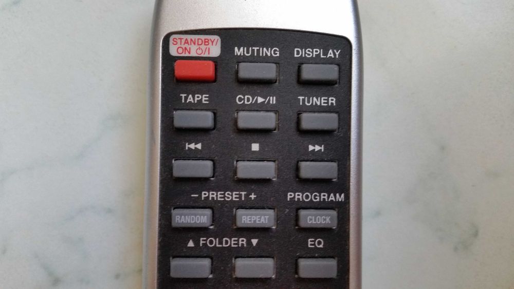 Pilot JVC RM-SRCEZ35E do zestawu audio