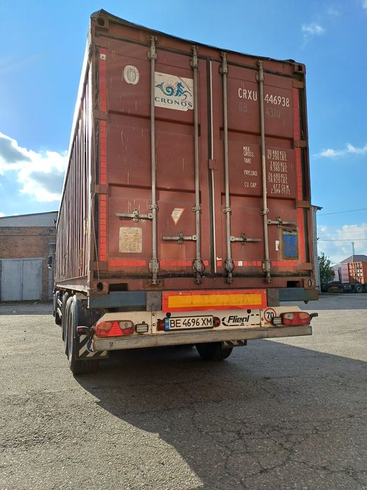 Контейнеровоз в хорошем состоянии