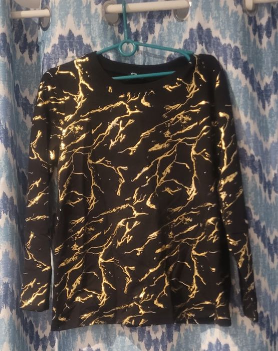 Bluza czarno złota r.M