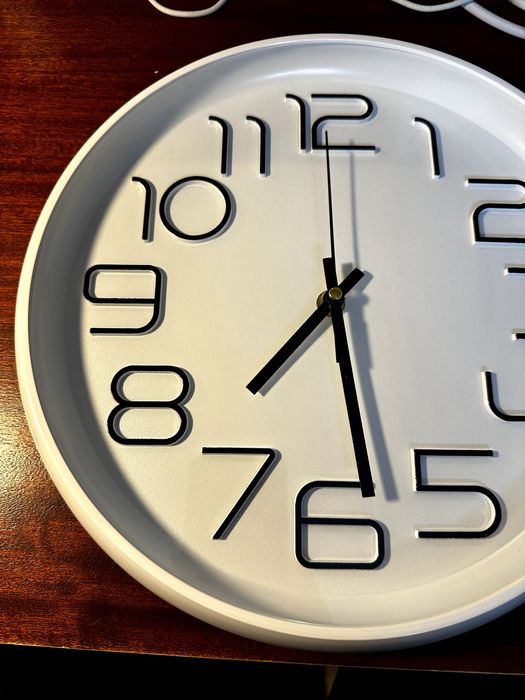 Relógio de parede em óptimo estado