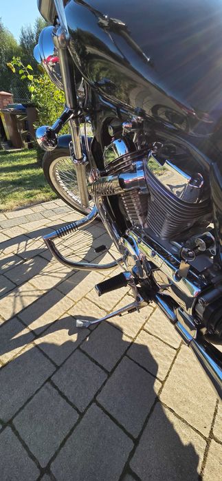 Suzuki Intruder VS 800