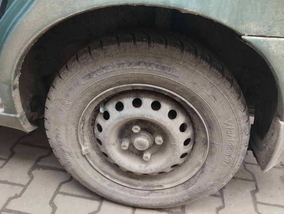 Продам машину Део сенс