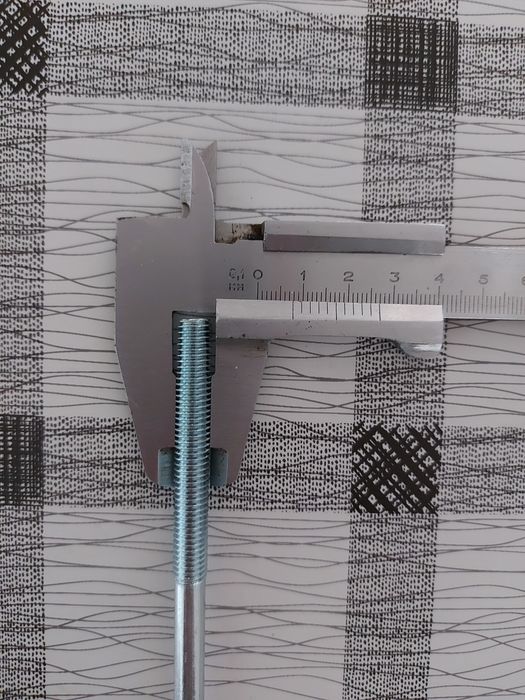 Гвинт із кільцем оцинкований  м8×140 мм.