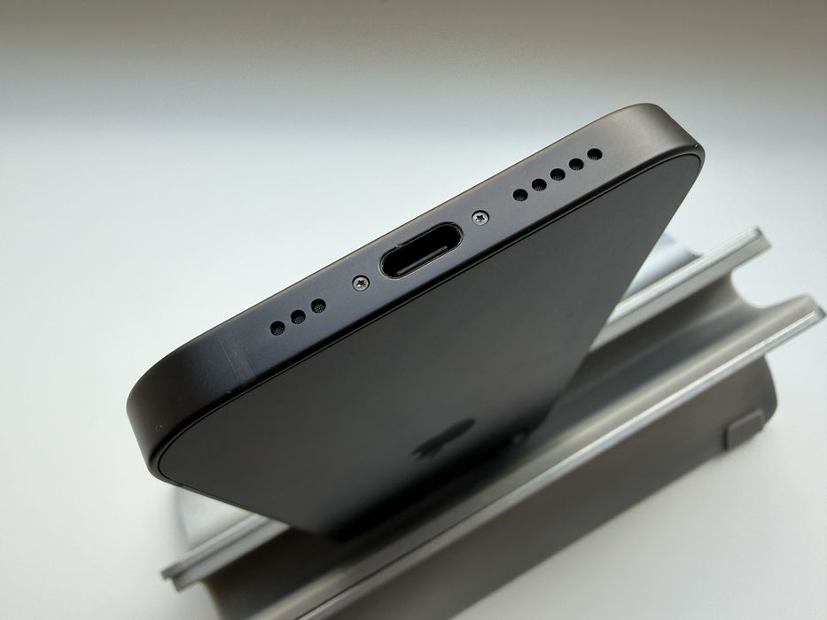 Apple iPhone 16e 128gb Black Neverlock 100%