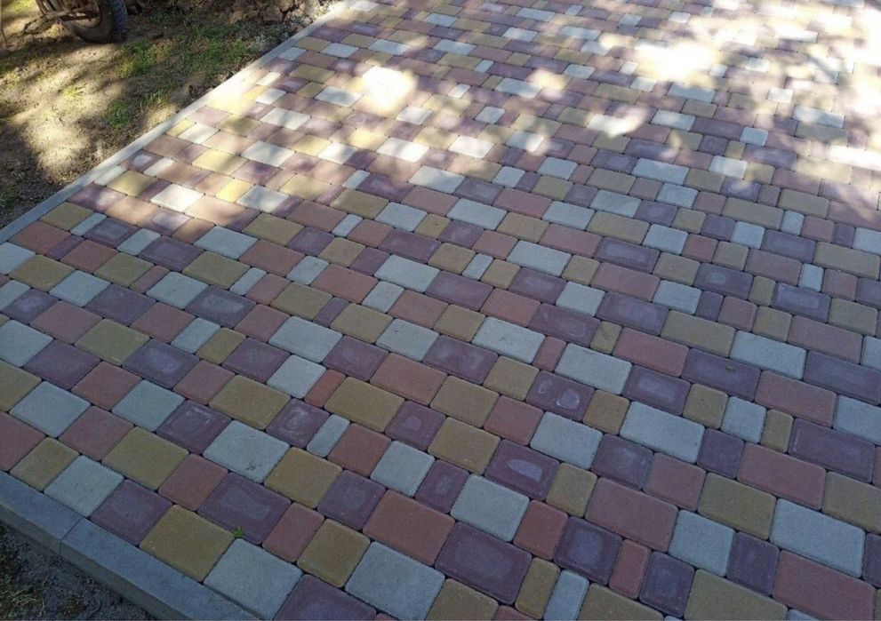 Укладка тротуарной плитки благоустройство участков демонтаж ...