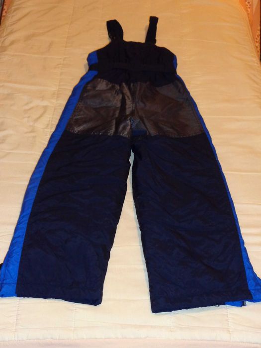 Ski: Conj. de calças e blusão, 7/8 anos - depende da altura da criança