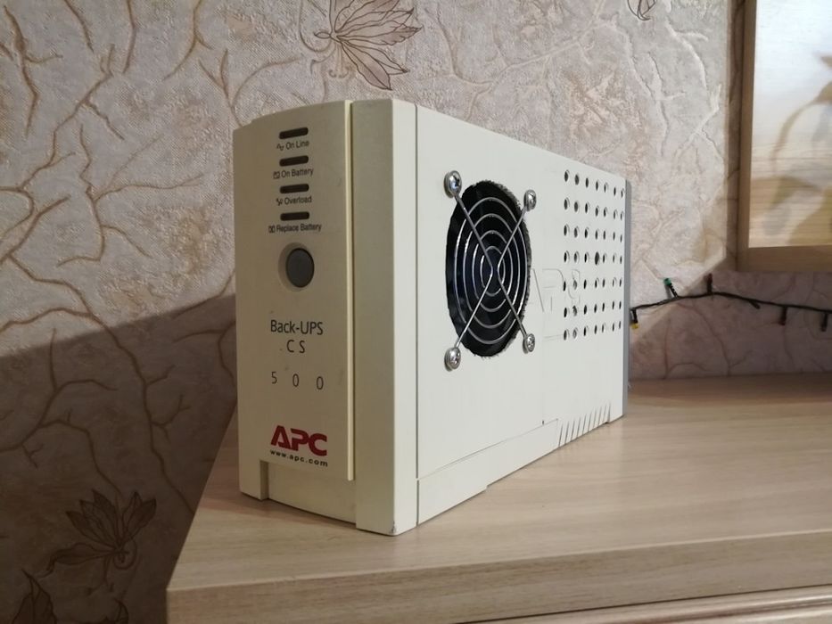 Инвертор 12.220 в. ИБП