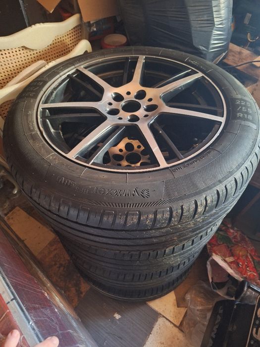 Продам комплект шин з дисками  550$
