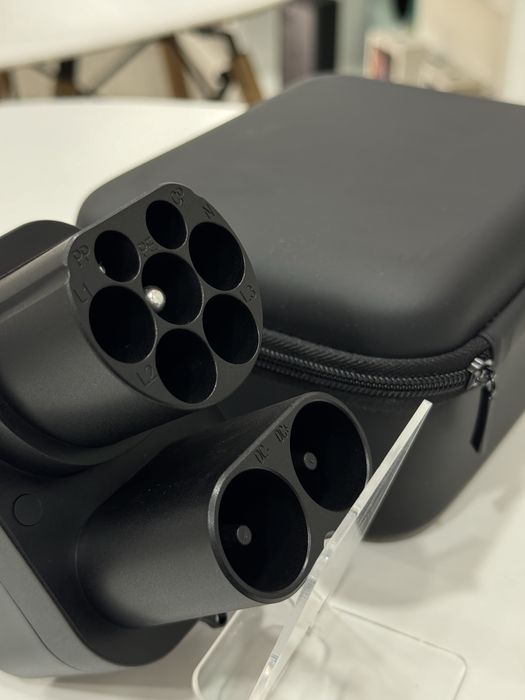 CCS 2 Combo перехідник для швидкої зарядки Tesla Model 3/Y/S/X