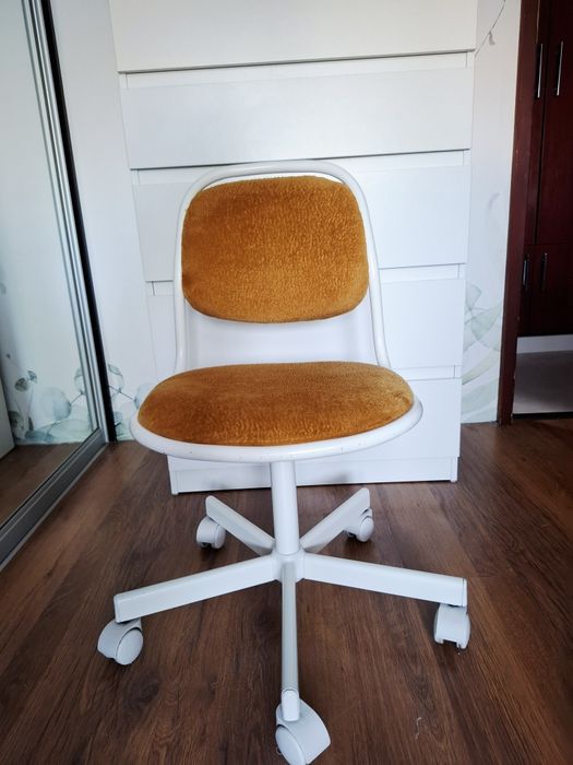 Krzesło biurowe dziecięce Ikea