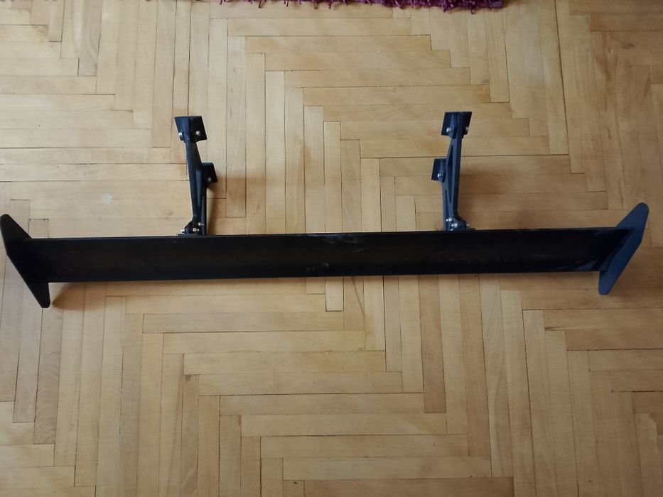 Spoiler z wlotem powietrza Sobiekurów • OLX.pl