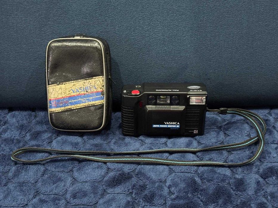 Retro Aparat kompaktowy Yashica Kyocera Auto Focus Motor II Unikat