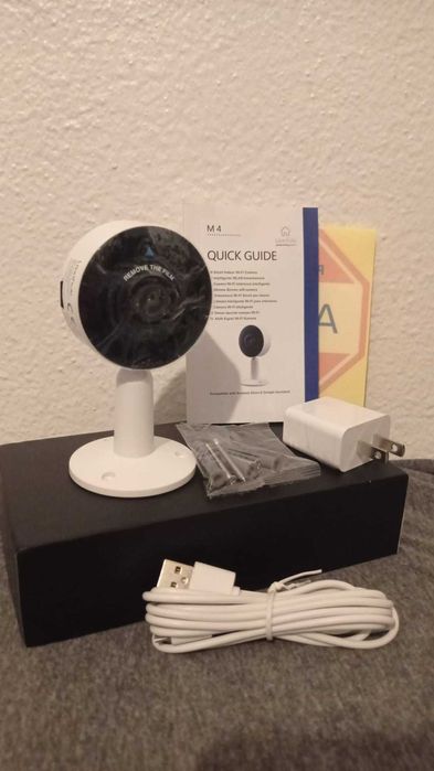 Câmera Wi-Fi Indoor - Laxihub - Nova!!