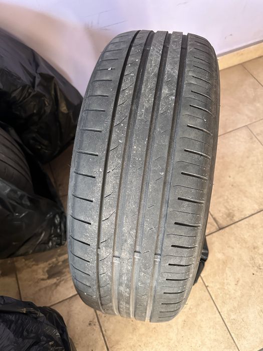 Комплект шин 235/55/19 літо