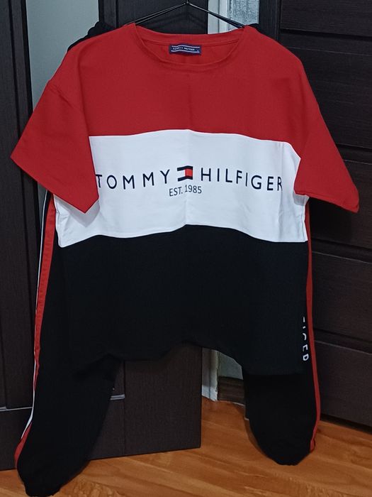 Спортивный костюм