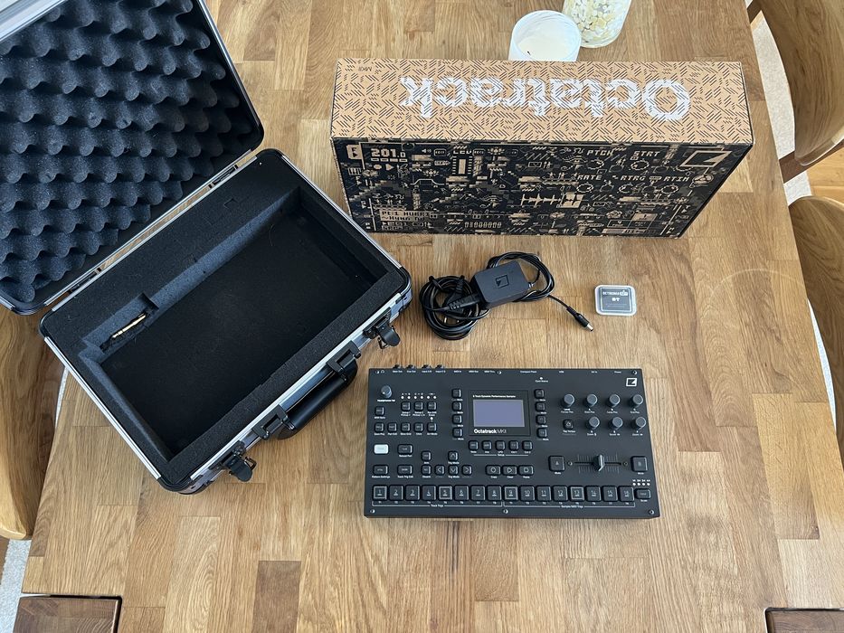 Elektron Octatrack MKII (Black Edition)