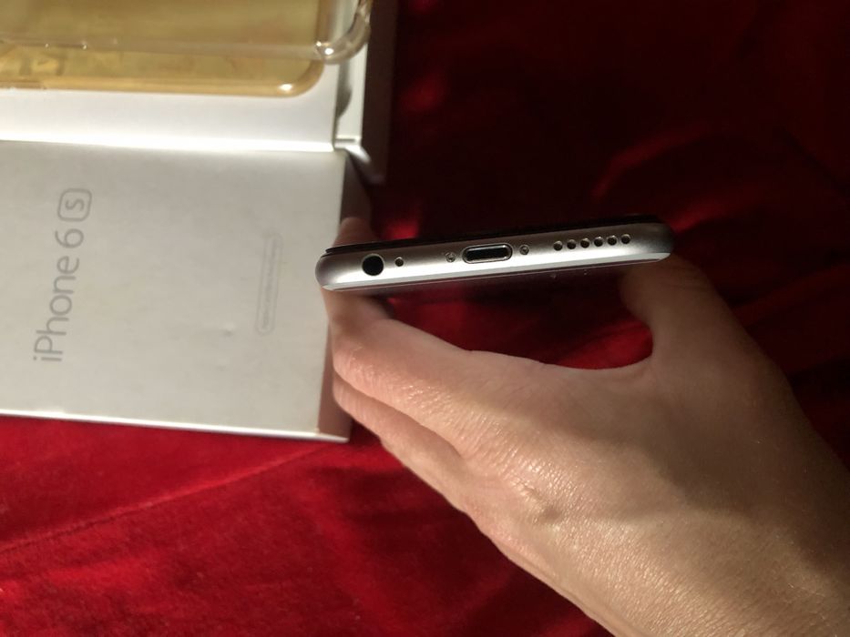 Iphone 6s/64 батарея 100%