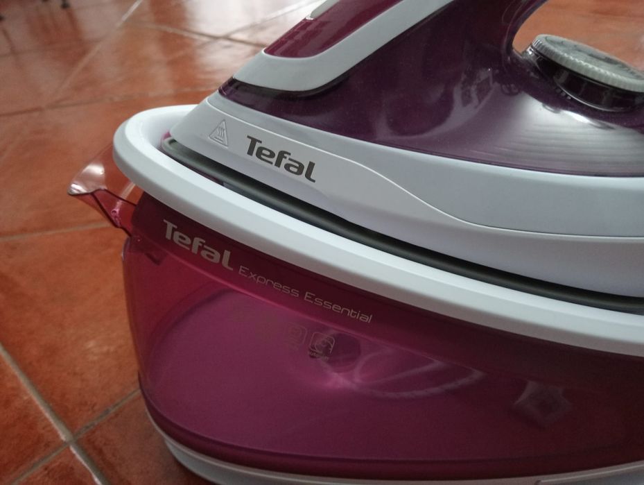 Ferro de engomar Tefal