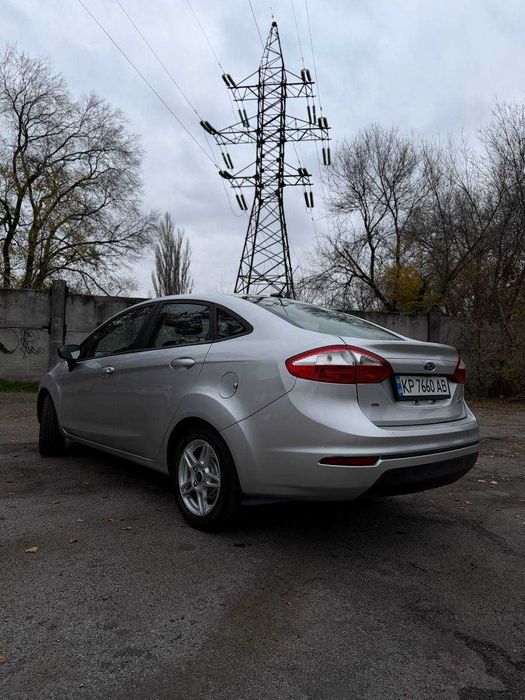 Форд фієста 2019