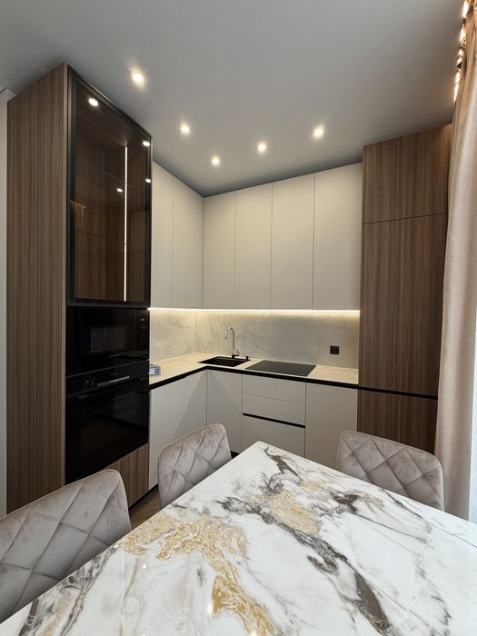 Продаж однокімнатної Crystal.