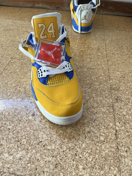 Vendo Jordan 4 nova