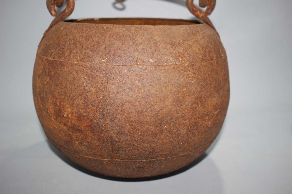 Grande pote em ferro - Ideal para decoração - Vaso / Panela