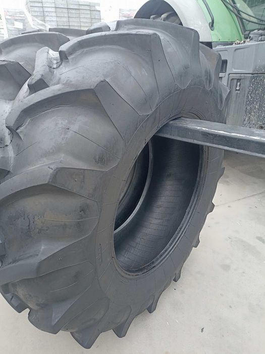 Opona 18.4 - 30 Kombajn zbożowy