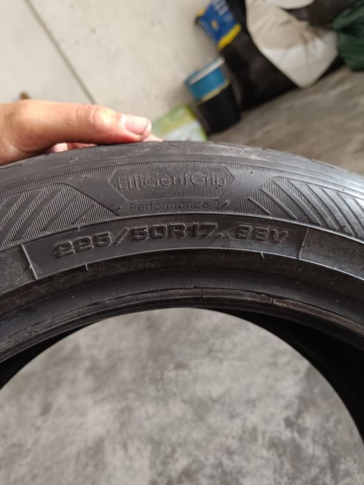 Pneus 225/50 r17