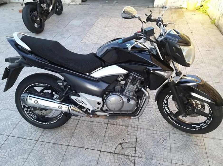 Moto suzuki Inazuma 250cc