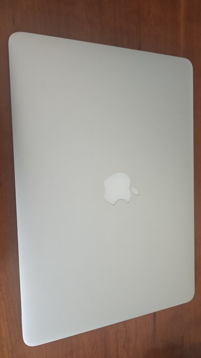 Macbook air core i5 4gb 128gb
