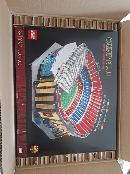 Karton po lego 10284 Camp Nou