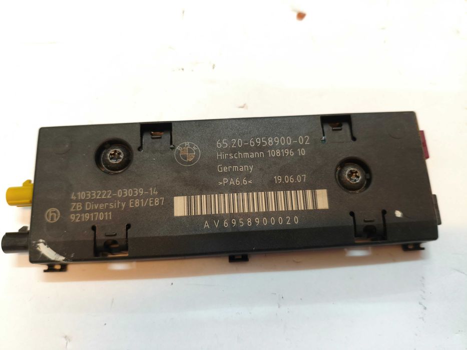 BMW E81 E82 E87 E90 E92 E65 E66 Diversity moduł wzmacniacz anteny centralnego