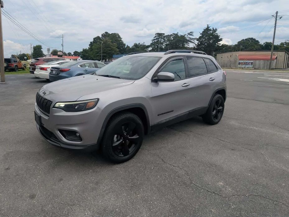 Jeep Cherokee Latitude Plus 4x4      2021
