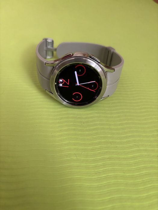 Смарт-годинник Samsung Galaxy Watch 4 Classic 42mm