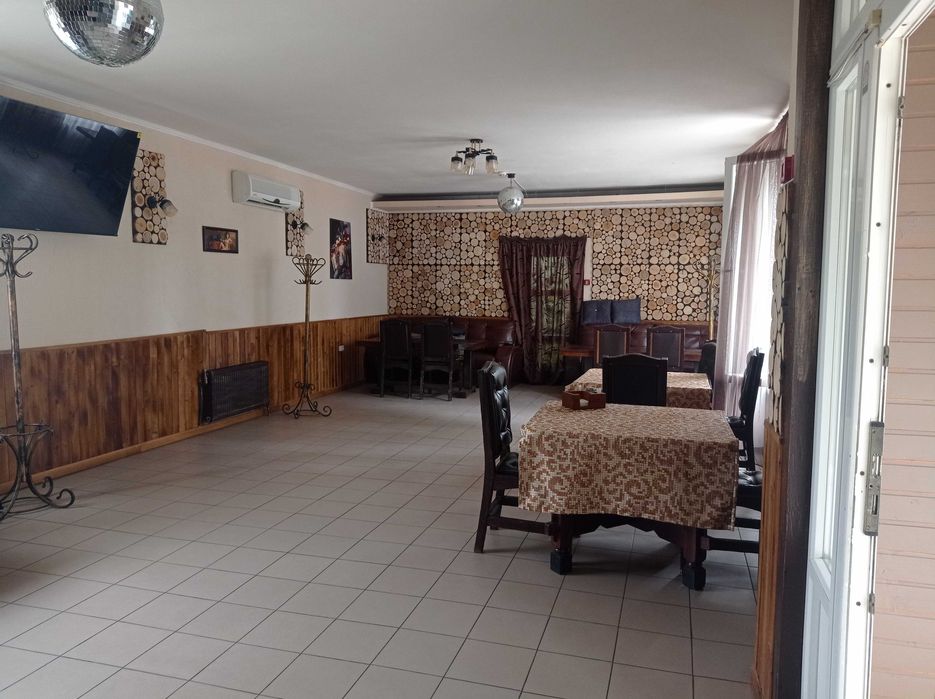 Сдается в аренду действующее кафе-бар "Золотой Гриль" (Лески)