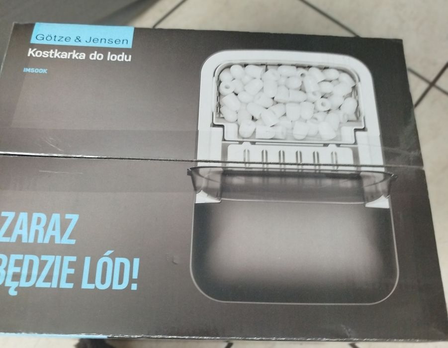 Kostkarka do lodu