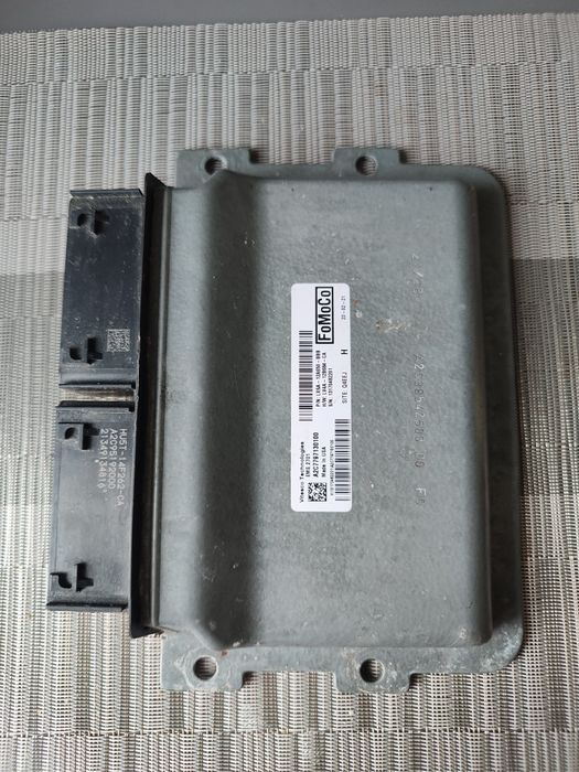 Блок керування (мозги) Форд ескейп гібрид 2.5 (22р.)