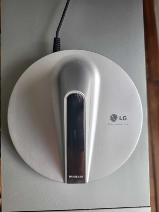 Colunas de Home Cinema LG 5.1 - Modelo LHS 55-TBS + Subwoofer 55-TBW