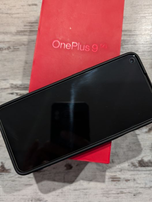 Смартфон OnePlus 9 5G 8/128 ГБ глобальний неверлок