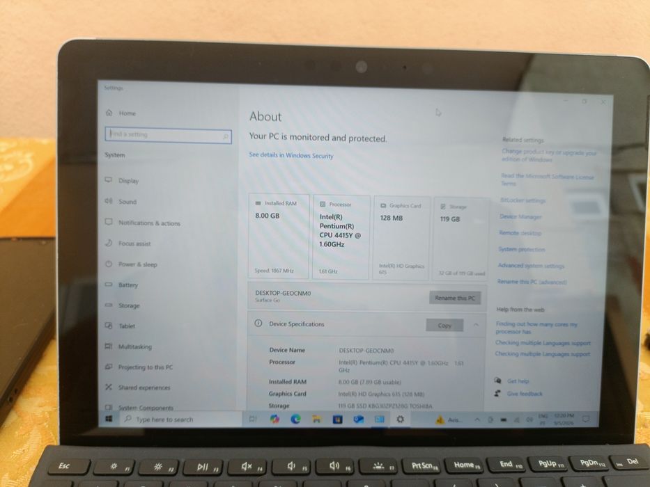 Microsoft surface go 4
