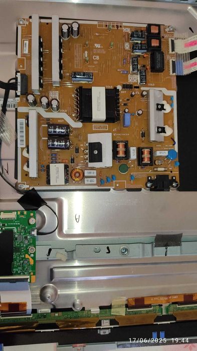 TV Samsung para peças Modelo: UE48H6800AW